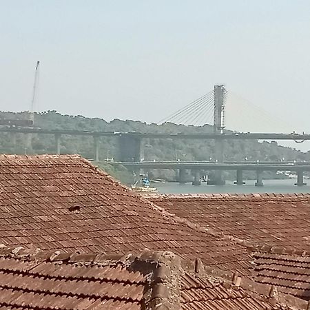 Hotel Republica Panadzsi Kültér fotó